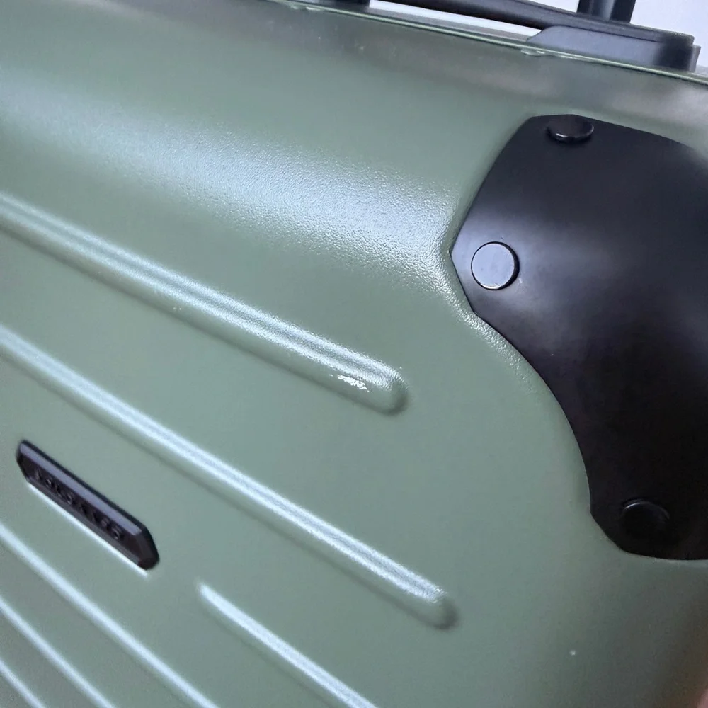Samsonite Olive Hardshell Luggage Carry on - Picture 3 of 8